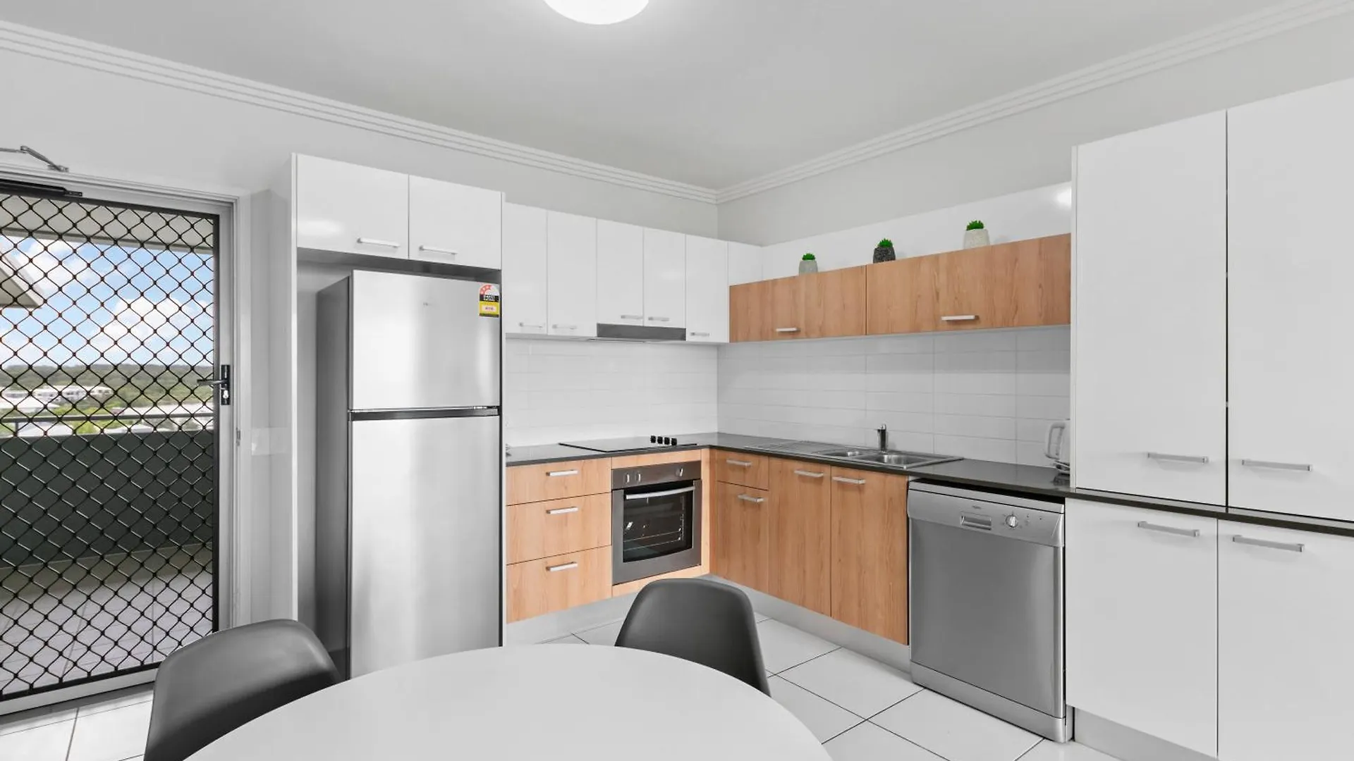 Broadwater On The Peninsula Aparthotel Kawana Waters Australia