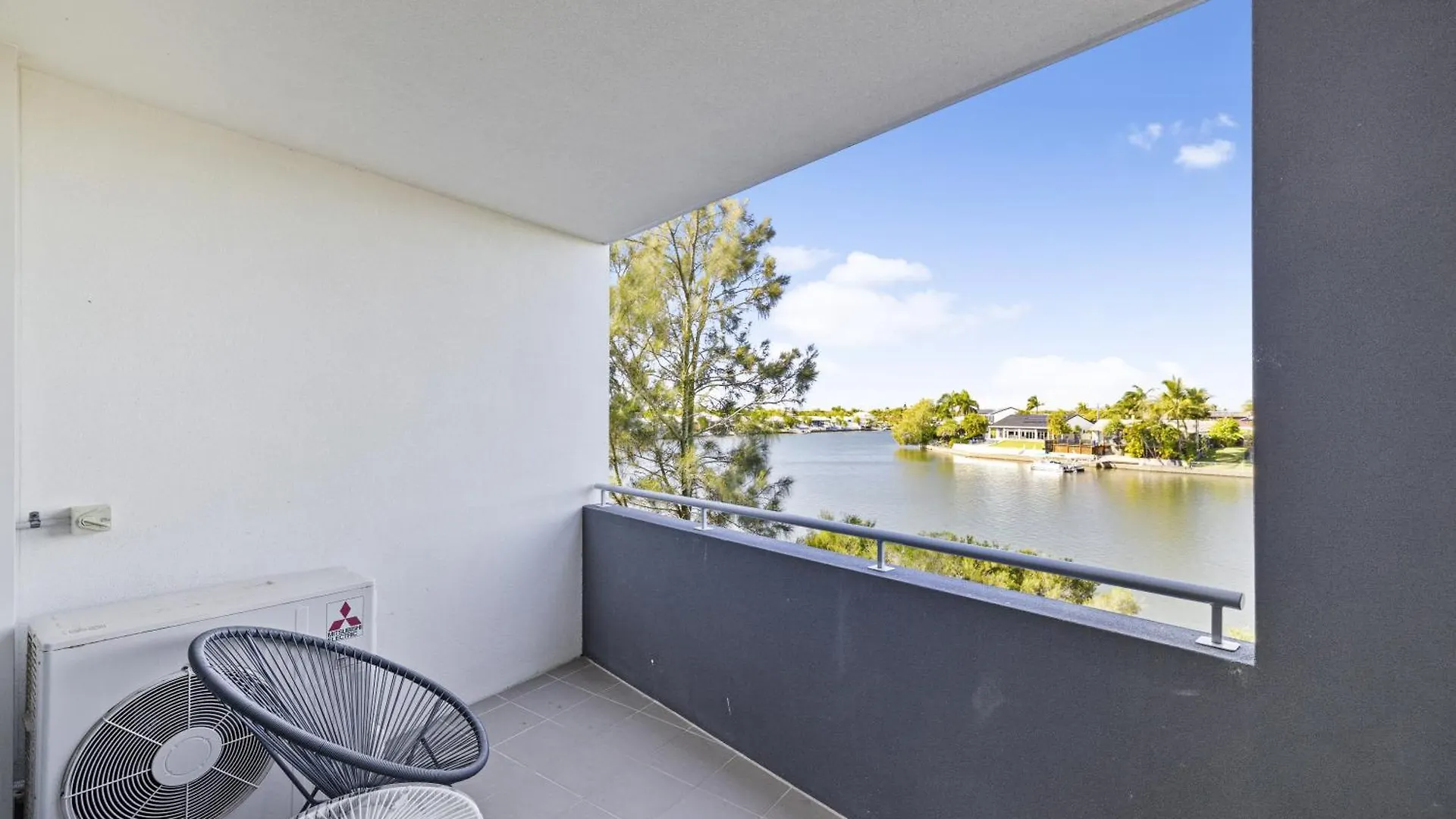 Broadwater On The Peninsula Aparthotel Kawana Waters Australia