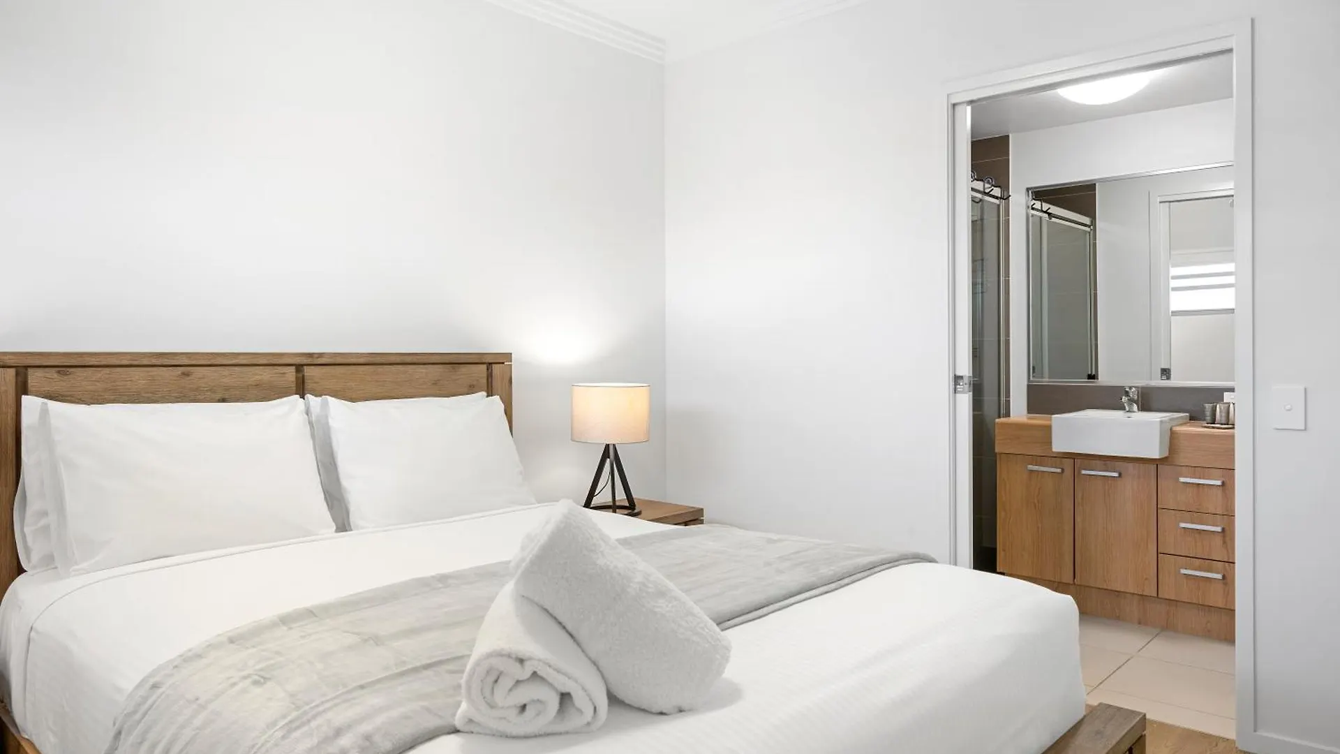 Broadwater On The Peninsula Aparthotel Kawana Waters